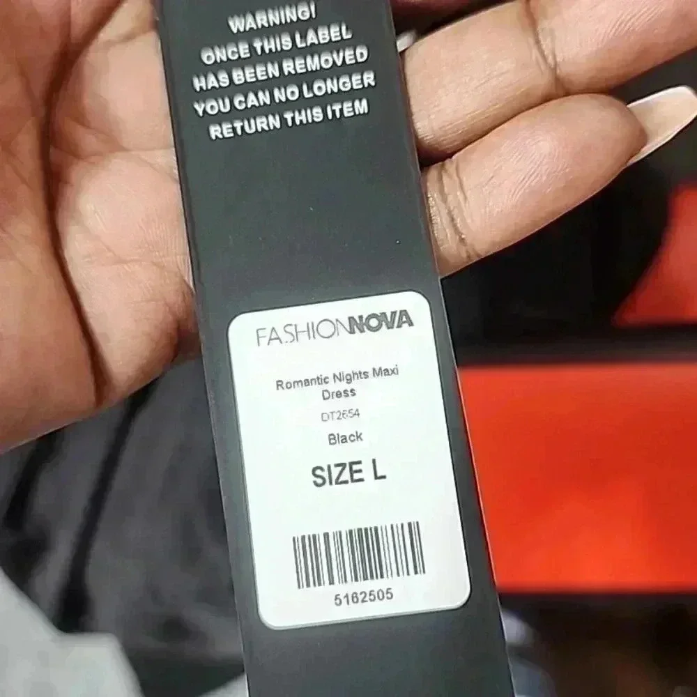 Fashion Nova Romantic Nights Maxi dress- Nwt size Large - Picture 5 of 6